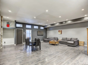 Destination Stays - LOFT HOUSE Quartier des Spectacles