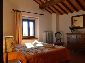 Lovely Villa in Cortona with Swimming Pool
