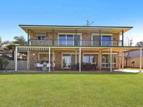 Waterfront 58 Yarrawonga
