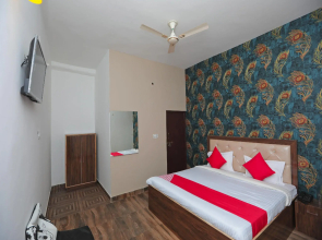 The King Palace Family Hotel by OYO Rooms