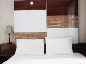Fabulous 1BR Apartment @ Parahyangan Residence