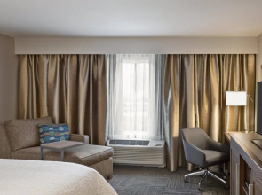 Hampton Inn & Suites Minooka
