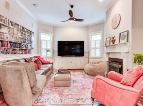 Walk to Top Attractions: Chic Home in Charlotte!