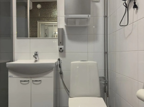 The Rooms Airport - 20Rooms