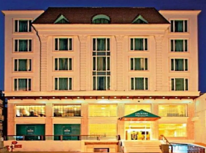 Country Inn & Suites by Radisson, Amritsar, Queens Road