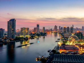 Rambuttri Village Inn & Plaza