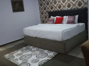 Zoe's International Hotel