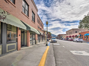 0660: Dtwn Salida Condo w/ Balcony