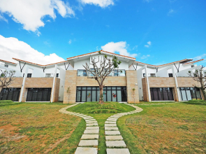 SkyBay Club-Silver Pavilion
