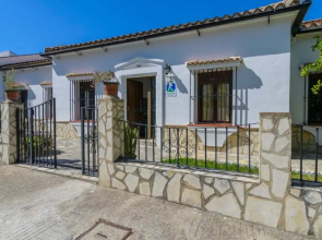Casa El Torero El Bosque by Ruralidays
