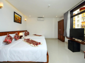 Threeway Riverside Villa