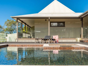 Your Luxury Escape - Midgen Flat