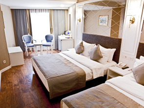 Seres Hotel Old City