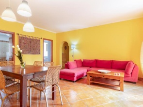 Maqueda Balcony Apartment