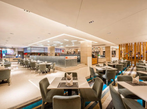 Holiday Inn Qingdao City Centre by IHG