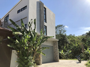 Luxury 3 Bedroom Pool Villa Angle