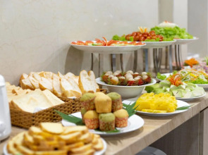 Seven Seas Hotel and Apartment