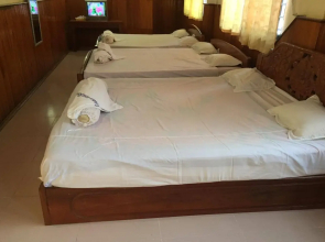 MorhaUtdom Hotel