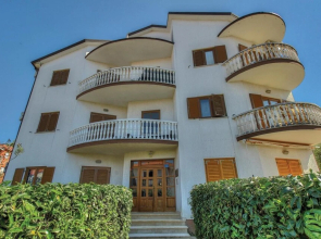 Nice Home in Zambratija With Wifi and 2 Bedrooms