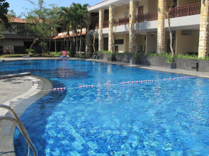Surya Kencana Seaside Hotel