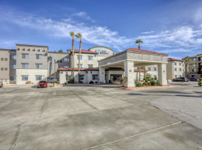 Best Western Hesperia-Victorville Suites
