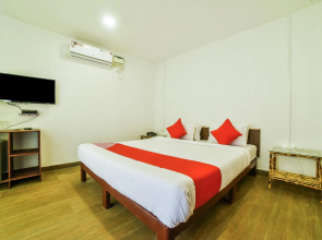 Capital O 30548 Padma Cottages