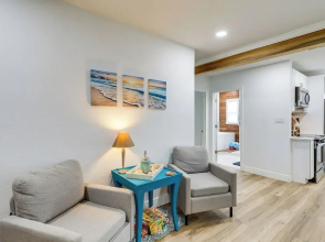 Pet-friendly Cocoa Beach Home: Walk to Beach!