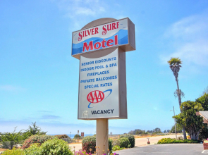 Silver Surf Motel