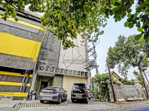 Super OYO Capital O 92633 Spring Hotel Gubeng