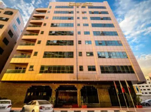 Deluxe Suite At The Doorstep Of Sharjah Mall