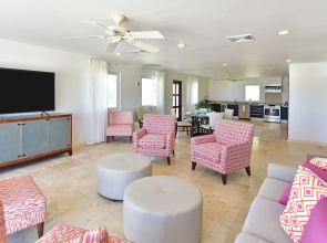 Coral Beach Club Villas & Marina