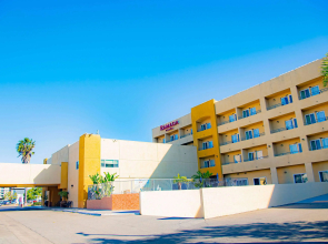 Ramada Plaza by Wyndham Garden Grove/Anaheim South
