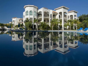 Encanto Paseo Del Sol Family Deluxe Condominiums