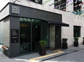 Seoul Hotel ShinShin Myeongdong