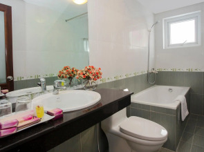 A25 Hotel - 12 Pho Hue