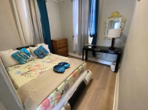 Charming 2 Bedrooms apt One Step to NYC