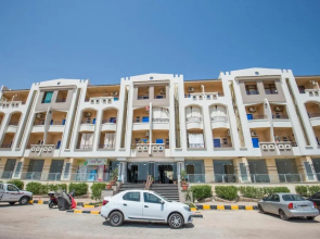 Pool View With Balcony Near El Gouna - 2x Large Pools & Kitchen - EU Standards - Tiba Resort E4