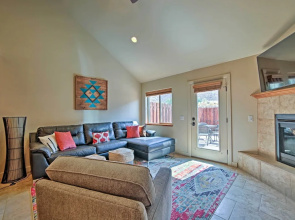 Moab Townhome w/ Hot Tub & Patio - Near Arches
