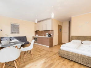 Apartments 11 Listopada by Renters