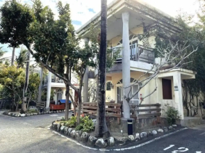 Swan Lake Villa Resort