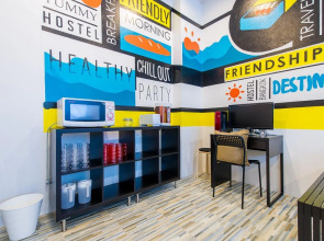 Matchbox Bangkok Hostel