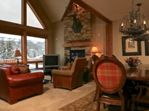 Lakota Antlers 200 5 Bedroom Holiday Home by Winter Park Lodging Company