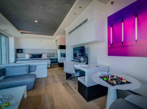 Royal Beach Tel Aviv Hotel