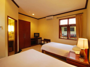 Yulia Beach Inn Kuta