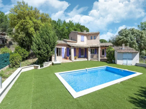 Villa in Vidauban Near Vineyards & Beaches