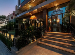 705- Beautiful apartment with pool and 2 suites