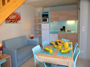 Holiday Home in France Near Windsurfing Paradise