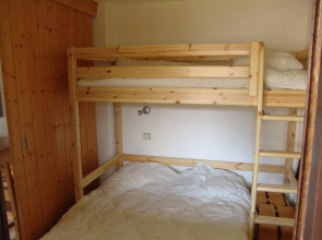 2 Rooms 4 People 3 Exposed South-West