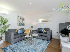 Sentinel Living Serviced Accommodation, Windsor, 2 Bedroom Apartment with Free Parking and WiFi