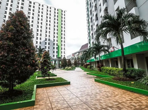 RedDoorz Apartment @ Green Lake View Ciputat